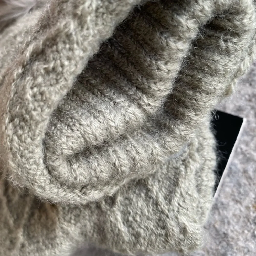 Kaleidoscope Pom Textured Touch Gloves NWT